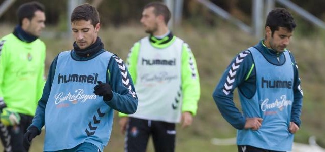 Tres pepineros con pasado blanquivioleta