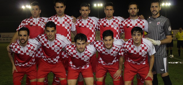 Duelo de 'Castillas' en la semifinal de la X Copa de Regiones UEFA 1 Foto: Rosa M. Martín