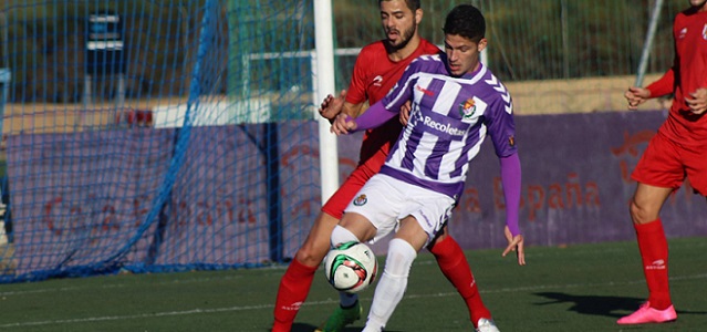 El Real Valladolid Promesas rompe su mala racha 1 Caye Quintana || Foto: Rosa M. Martín