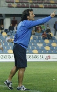 Un hueso que quiere recuperar su sitio 3 Luisito || Foto: Xurxo Gómez