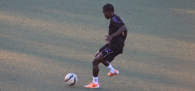 Las idas y venidas en el Real Valladolid DH 1 Bienvenu || Foto: Víctor Álvarez