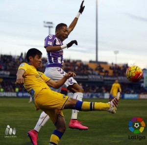 El Alcorcón frena al Pucela 3 Mojica, con Fede Vega