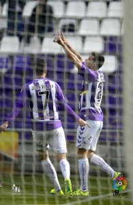 El Real Valladolid vuela sobre el Córdoba 3 Del Moral y Villar || Foto: LFP