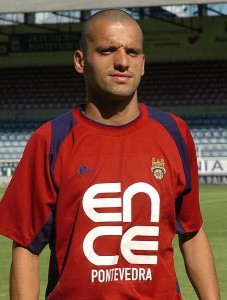 La bestia no volverá a hacer sangre 3 Yuri, con la zamarra del Pontevedra CF Foto: futbolplus.com