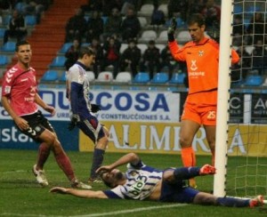 Una Ponfe en horas bajas mide a un Pucela en alza 3 Foto: LFP