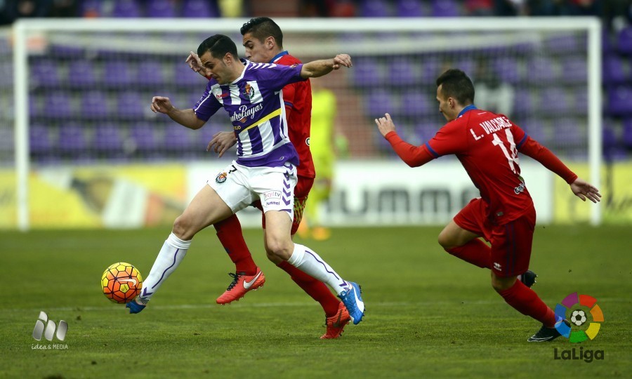 Entre Líneas: Bloqueados en su hogar