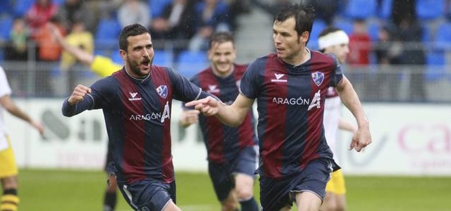 La veteranía por bandera 1 Camacho, a la derecha | Foto: El Heraldo de Aragón