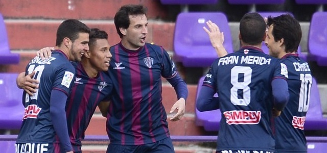 Maniatados y sin arrestos 1 Huesca