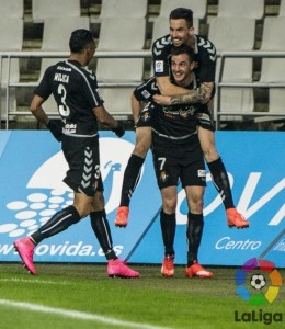 El Real Valladolid abraza el vértigo y triunfa en el Tartiere 2 Mojica, Rennella y Villar