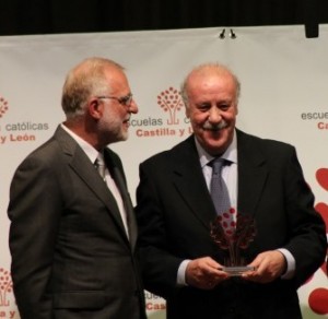Del Bosque recoge en Valladolid el Premio Especial de las Escuelas Católicas de Castilla y León 2 Del Bosque || Foto: Juan Galván