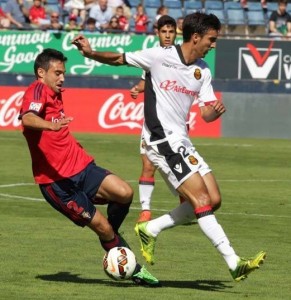 La Lupa: CA Osasuna 3 Flaño roba un balón || Foto: Noticias de Navarra