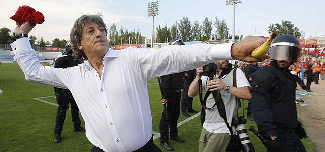 Un Osasuna incómodo y un árbitro tarjetero