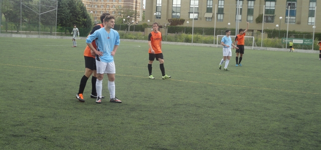 El Arces sigue vivo a costa del Parquesol