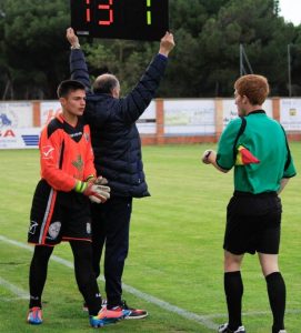 Cómo debutar en Tercera División con quince años y no morir en el intento 2 Marcos, antes de entrar || Foto: Diego Rayaces