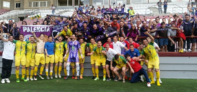 El CD Palencia sigue vivo y el Zamora CF se queda sin ascenso