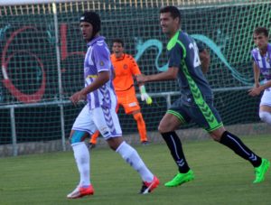 Luismi: "Vamos a llegar muy bien al principio de temporada" 2 Luismi, frente al CD Toledo