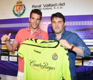 Braulio: "Caye Quintana tiene contrato con el Real Valladolid" 2 Pau Torres y Braulio Vázquez || Foto: Real Valladolid