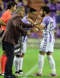 Jóvenes sí, pero no tanto 2 Paco Herrera, con Mayoral y José al fondo Foto: Real Valladolid