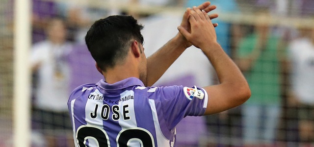 Zorrilla abraza a José otra vez 1 José || Foto: Real Valladolid