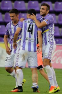 Álex López, 'O Capo' galego 2 Sergio Marcos y Joan Jordán festejan el triunfo ante el Girona con Álex López Foto: Real Valladolid