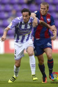 Entre Líneas: La huella de la Frustración 2 Leão