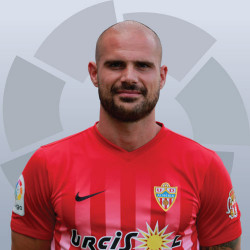 Nano, un trotamundos para olvidar a Dubarbier 2 Nano