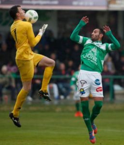 Una posible explicación de la negativa racha del Atlético Tordesillas 2 Sergio, ante Roberto Puente || Foto: Diario de León