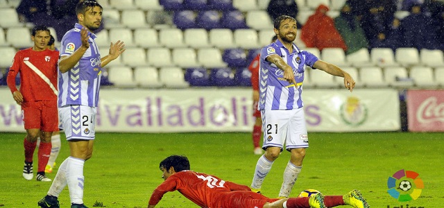 Entre Líneas: Un equipo de cuatro vértices, un equipo de muchos ángulos