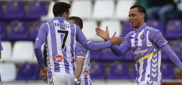 Raúl de Tomás regala los tres primeros puntos del 2017