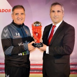 Paco Herrera, elegido mejor entrenador del mes de enero en Segunda 2 Paco Herrera 1