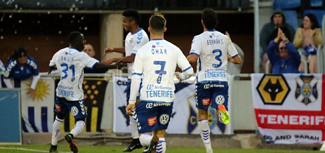 La Lupa: CD Tenerife 1 El Tenerife, un rival a temer || Foto: Fútbol Catracho
