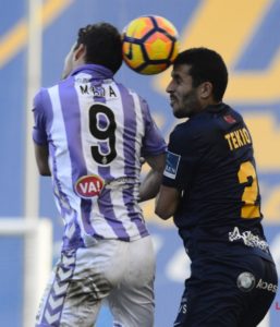 Entre Líneas: Cúbrete las espaldas si no quieres caer 2 w 900x700 1817410317.02.18 ucam valladolid 0276