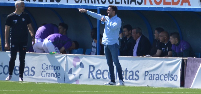 Rubén Albés: “Para mí es un orgullo entrenar a estos futbolistas”