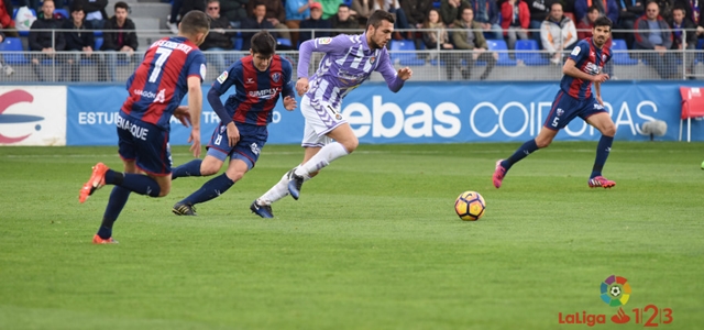 Entre Líneas: Abrazados a Morfeo