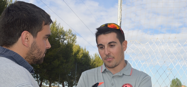 Óscar González: “El equipo hizo una primera parte muy mala y en la segunda no hubo color”