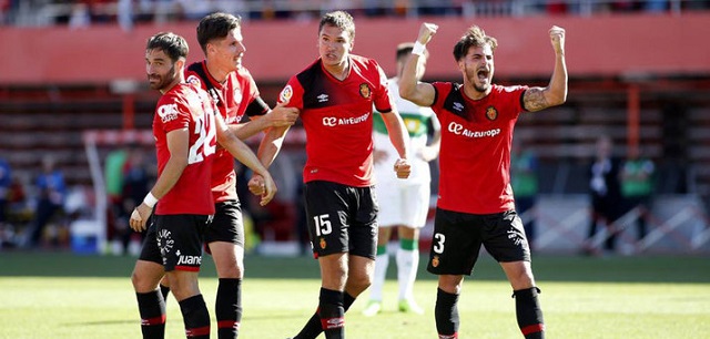 Los jugadores del Mallorca celebran un gol || Foto: Marca