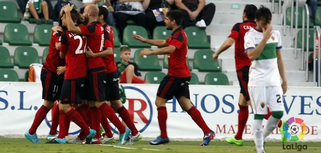 Los jugadores del Mirandés celebran un gol || Foto: LFP