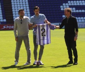 Que levante la mano quien no haya disfrutado... 2 Deve