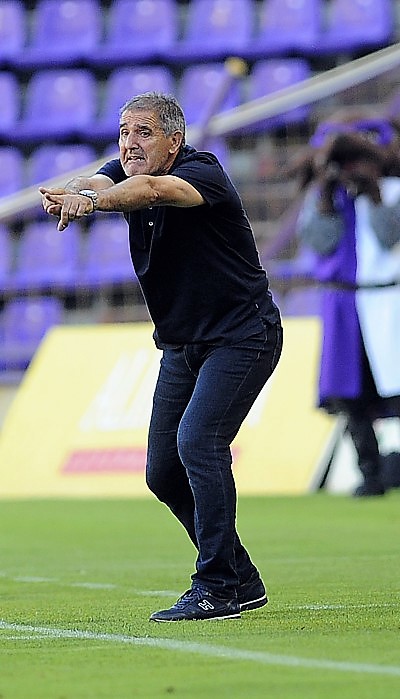 Paco Herrera abandona el Real Valladolid 2 w 900x700 10211754vll cdz 14