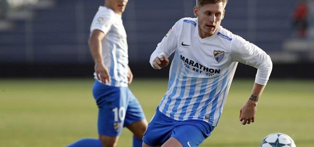 Adrián Wojcik firma por el Promesas 1 Adrián Wojcik