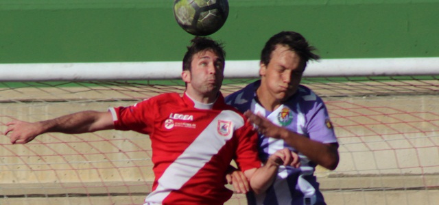 El ‘Divi’ arranca la pretemporada con una derrota ante el Simancas