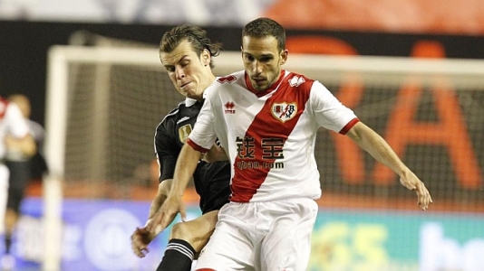 Nacho, primer refuerzo para el lateral blanquivioleta 1 nacho 2