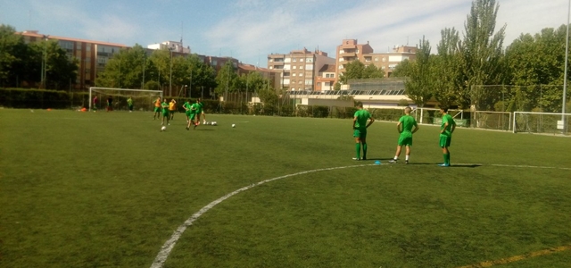 Luis Marcelino: “El 80% de la plantilla no tiene experiencia en Liga Nacional”