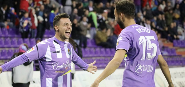 Óscar Plano pide ayuda a la grada para “revertir la situación”