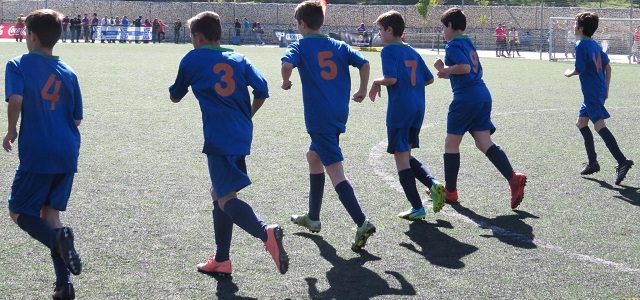 “Un pequeño rifirrafe” en la grada del José Luis Saso termina con un partido de alevines suspendido