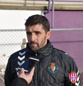 Víctor: “Ellos han tenido rechaces que han sido gol y nosotros no hemos sido capaces de meterla” 2 DSC 0384