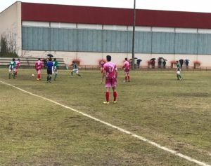 A vueltas con el césped de Fuente la Mora 2 Uni