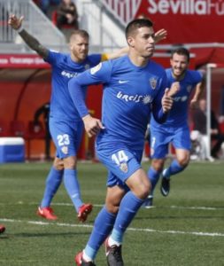 Rubén Alcaraz ya es blanquivioleta 2 ruben alcaraz sevilla atletico ud almeria lfpes 800x445