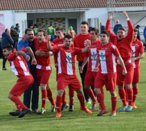 El Tordesillas asalta La Eragudina y el play-off 2 Tordesillas 2