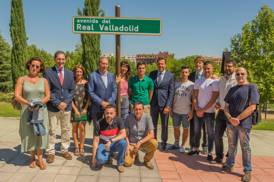 La avenida más blanquivioleta, la del Real Valladolid